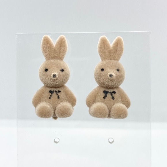 Fuzzy Beige Easter Bunny Rabbit Stuffed Animal Stud Earring Pair - Picture 3 of 10